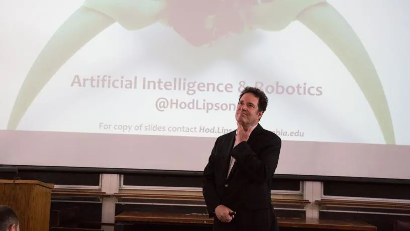 Prof. Hod Lipson discussed the evolution of artificial intelligence and smart robots